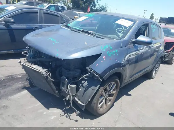 KNDPB3AC6G7829353 2016 KIA SPORTAGE - Image 2