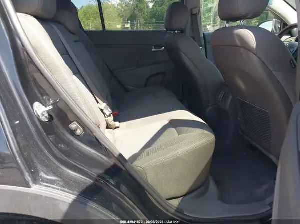 KNDPB3AC6G7835606 2016 KIA SPORTAGE - Image 8
