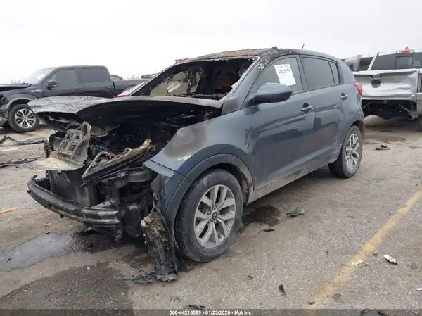 KNDPB3AC6G7836187 2016 KIA SPORTAGE - Image 2