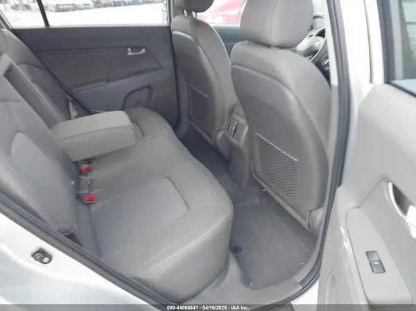 KNDPB3AC6G7850851 2016 KIA SPORTAGE - Image 8