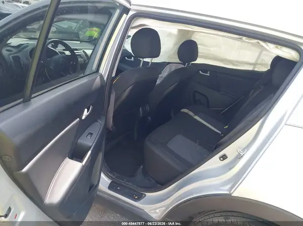KNDPB3AC6G7857461 2016 KIA SPORTAGE - Image 8
