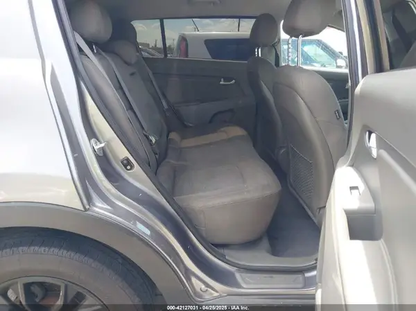 KNDPB3AC6G7866242 2016 KIA SPORTAGE - Image 8