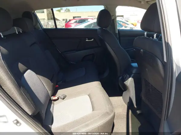 KNDPB3AC6G7870940 2016 KIA SPORTAGE - Image 8