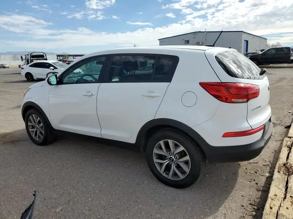 KNDPB3AC6G7871084 2016 KIA SPORTAGE - Image 2
