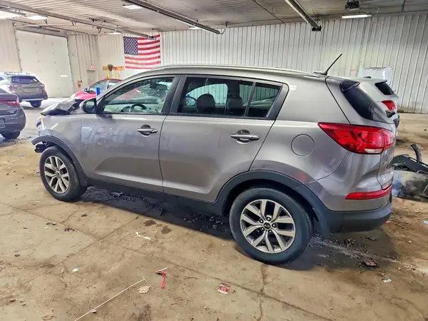 KNDPB3AC6G7872462 2016 KIA SPORTAGE - Image 2
