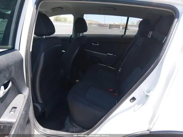 KNDPB3AC6G7880044 2016 KIA SPORTAGE - Image 8