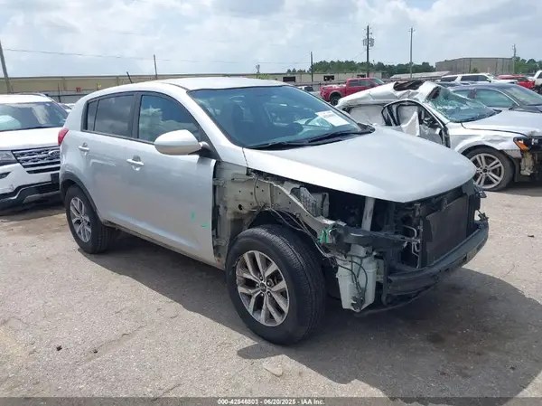 KNDPB3AC6G7880349 2016 KIA SPORTAGE - Image 1