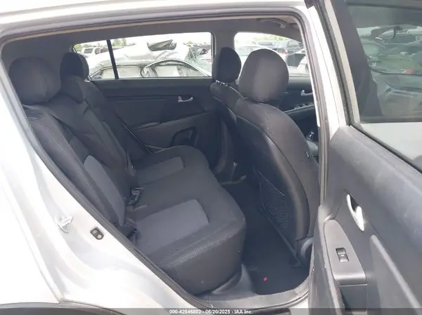 KNDPB3AC6G7880349 2016 KIA SPORTAGE - Image 8