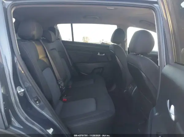 KNDPB3AC7G7819575 2016 KIA SPORTAGE - Image 8