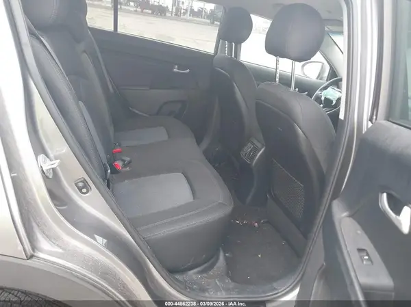 KNDPB3AC7G7819673 2016 KIA SPORTAGE - Image 8