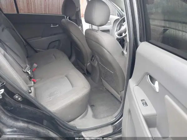 KNDPB3AC7G7823240 2016 KIA SPORTAGE - Image 8