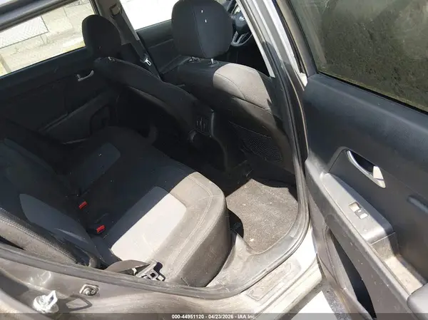 KNDPB3AC7G7832617 2016 KIA SPORTAGE - Image 8
