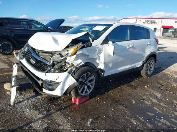 KNDPB3AC7G7844556 2016 KIA SPORTAGE - Image 2