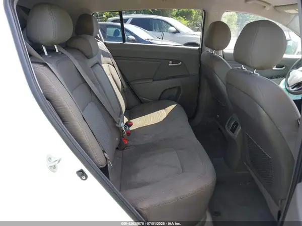 KNDPB3AC7G7849949 2016 KIA SPORTAGE - Image 8