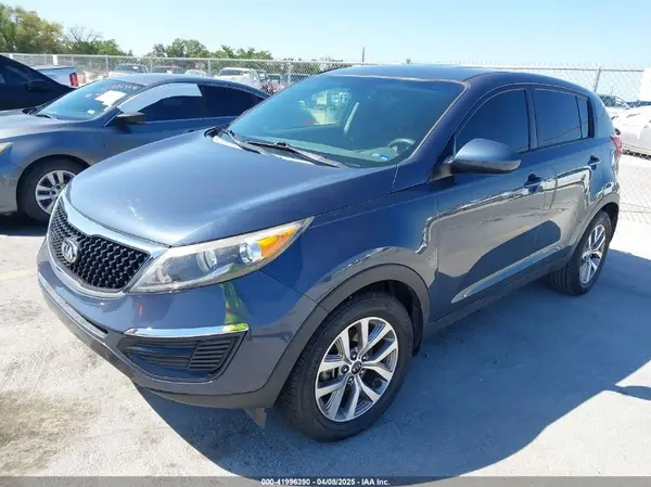 KNDPB3AC7G7869165 2016 KIA SPORTAGE - Image 2