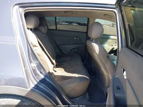 KNDPB3AC7G7869165 2016 KIA SPORTAGE - Image 8