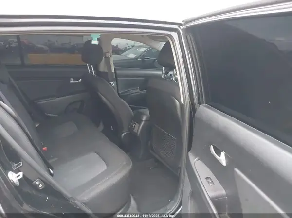 KNDPB3AC7G7880103 2016 KIA SPORTAGE - Image 8