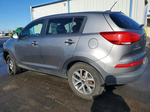 KNDPB3AC8G7795822 2016 KIA SPORTAGE - Image 2