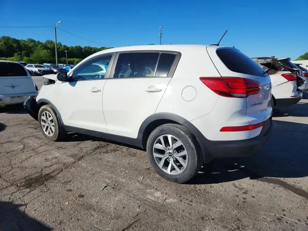 KNDPB3AC8G7809069 2016 KIA SPORTAGE - Image 2