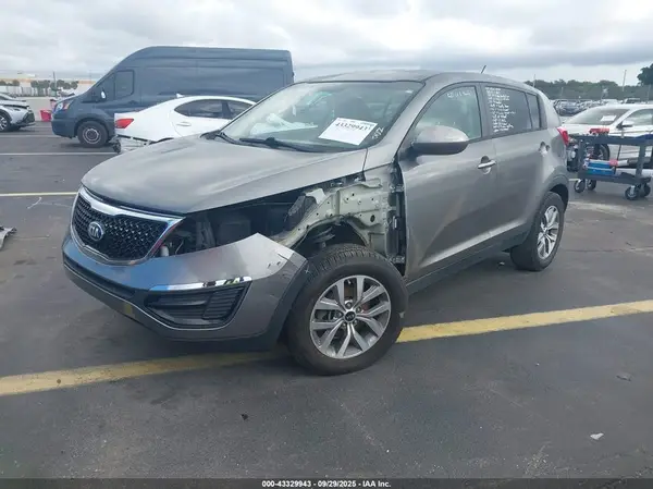 KNDPB3AC8G7813672 2016 KIA SPORTAGE - Image 2