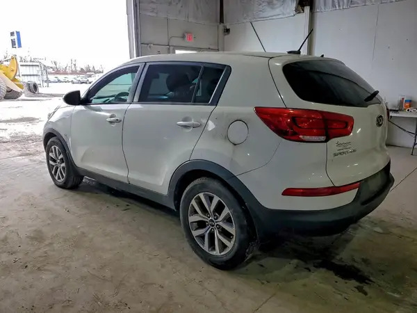 KNDPB3AC8G7823540 2016 KIA SPORTAGE - Image 2