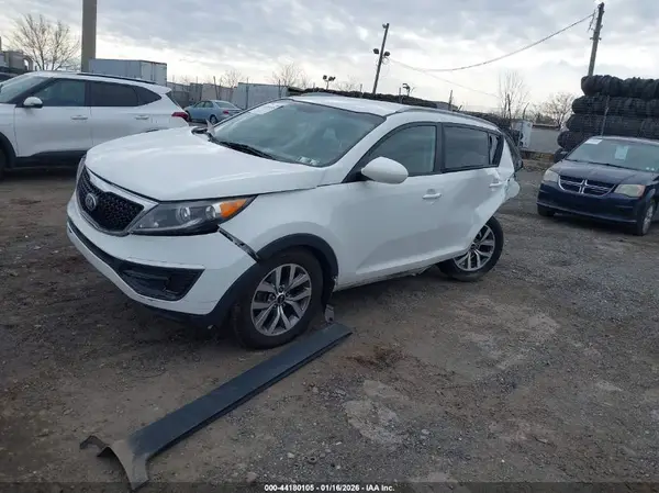 KNDPB3AC8G7826048 2016 KIA SPORTAGE - Image 2