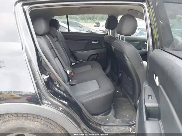 KNDPB3AC8G7833064 2016 KIA SPORTAGE - Image 8