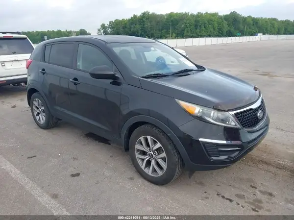 KNDPB3AC8G7849409 2016 KIA SPORTAGE - Image 1