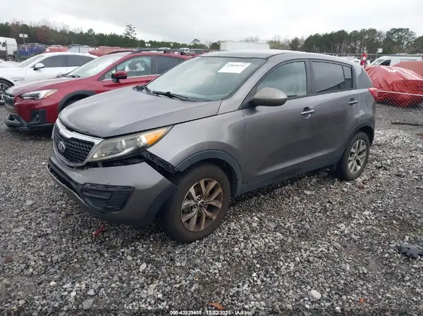 KNDPB3AC8G7849894 2016 KIA SPORTAGE - Image 2