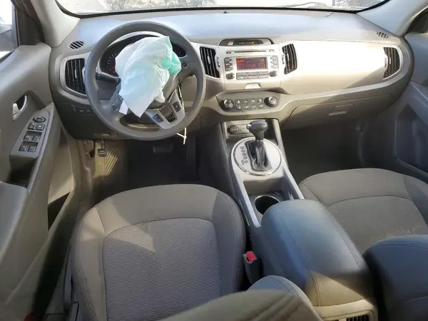 KNDPB3AC8G7856568 2016 KIA SPORTAGE - Image 8
