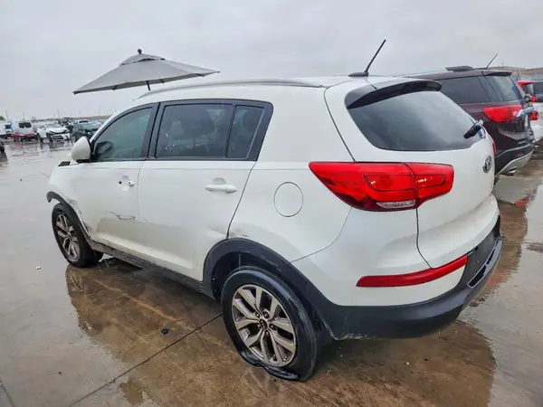 KNDPB3AC8G7862547 2016 KIA SPORTAGE - Image 2