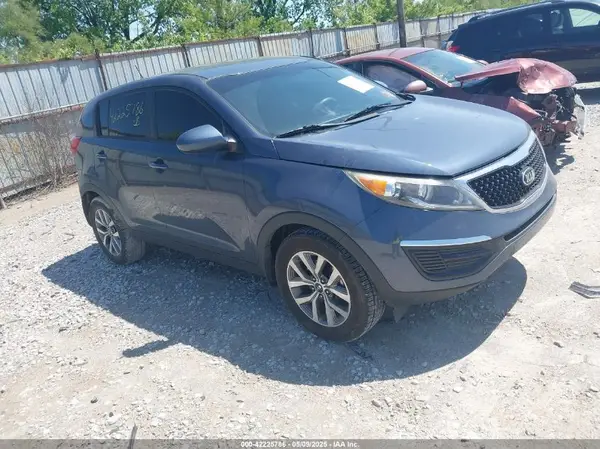 KNDPB3AC8G7864461 2016 KIA SPORTAGE - Image 1