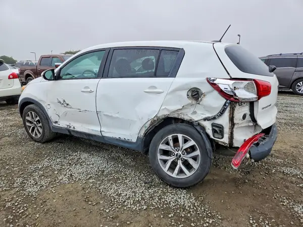 KNDPB3AC8G7865934 2016 KIA SPORTAGE - Image 2