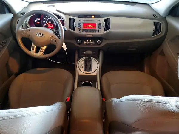 KNDPB3AC8G7871605 2016 KIA SPORTAGE - Image 8