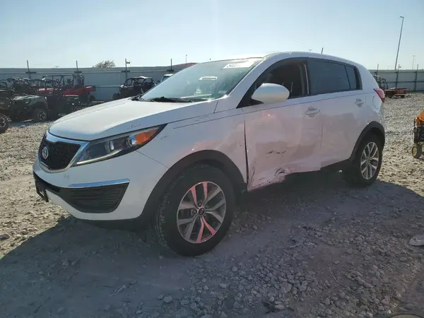 KNDPB3AC8G7871748 2016 KIA SPORTAGE - Image 1