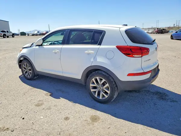 KNDPB3AC8G7872639 2016 KIA SPORTAGE - Image 2