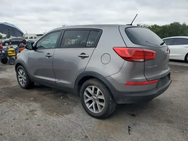 KNDPB3AC8G7873158 2016 KIA SPORTAGE - Image 2