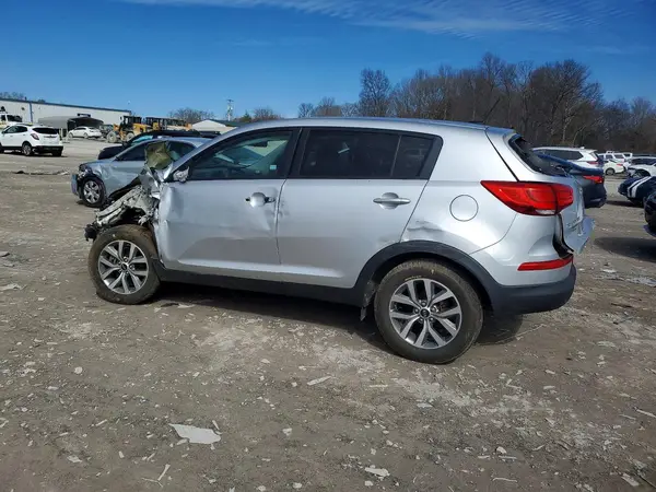 KNDPB3AC8G7876805 2016 KIA SPORTAGE - Image 2