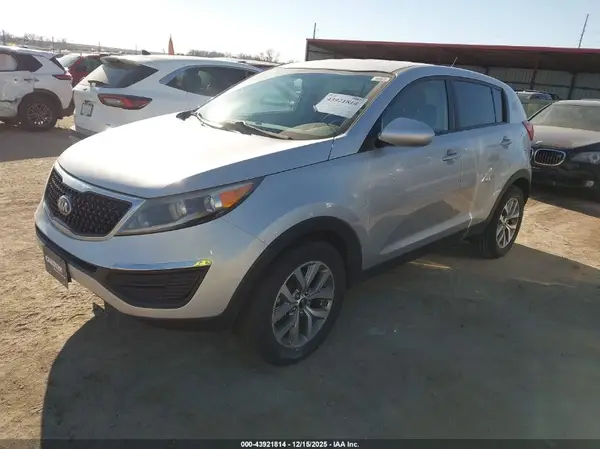 KNDPB3AC9G7805080 2016 KIA SPORTAGE - Image 2