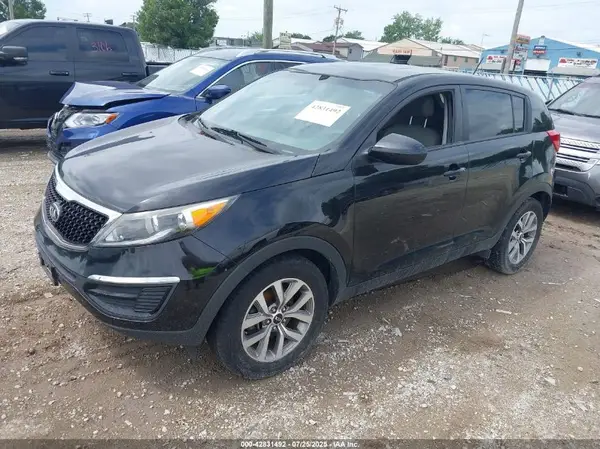 KNDPB3AC9G7805807 2016 KIA SPORTAGE - Image 2