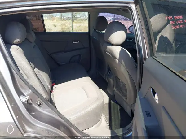 KNDPB3AC9G7810280 2016 KIA SPORTAGE - Image 8