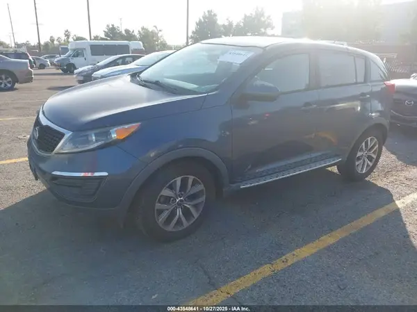 KNDPB3AC9G7811672 2016 KIA SPORTAGE - Image 2