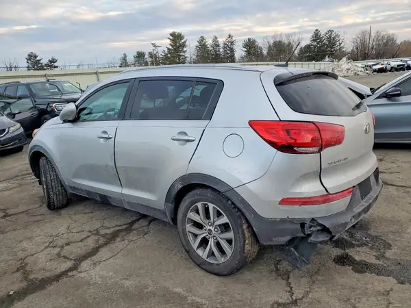KNDPB3AC9G7811896 2016 KIA SPORTAGE - Image 2