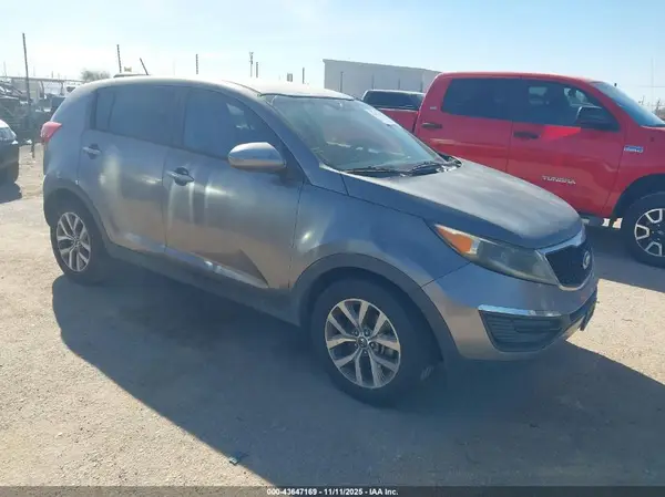 KNDPB3AC9G7814359 2016 KIA SPORTAGE - Image 1