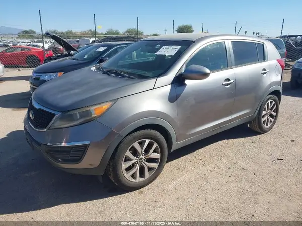 KNDPB3AC9G7814359 2016 KIA SPORTAGE - Image 2
