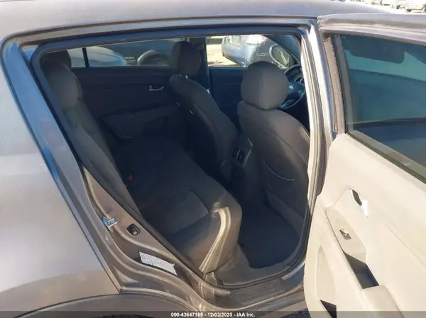KNDPB3AC9G7814359 2016 KIA SPORTAGE - Image 8