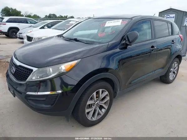 KNDPB3AC9G7831906 2016 KIA SPORTAGE - Image 2
