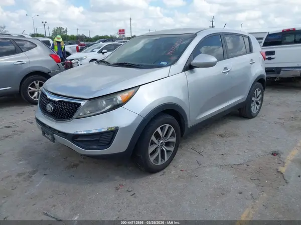KNDPB3AC9G7836278 2016 KIA SPORTAGE - Image 2