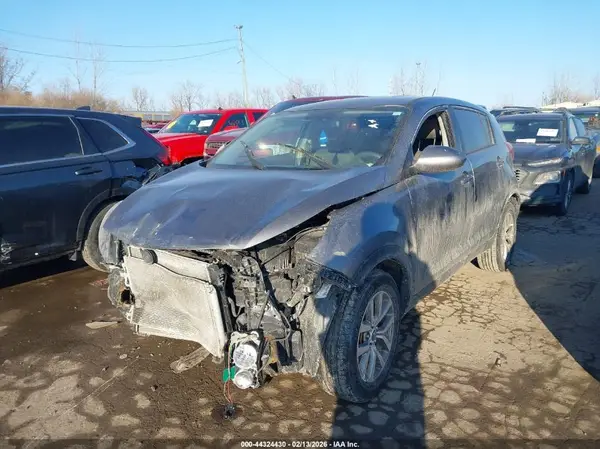 KNDPB3AC9G7870267 2016 KIA SPORTAGE - Image 2
