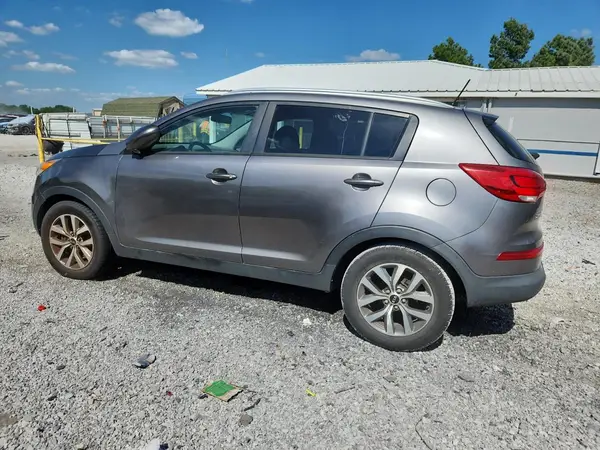 KNDPB3AC9G7870768 2016 KIA SPORTAGE - Image 2